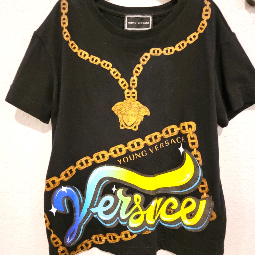 Versace boys tshirt  (100% authentic)